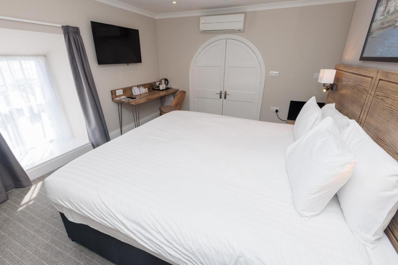 Dovey Inn Aberdyfi Esterno foto